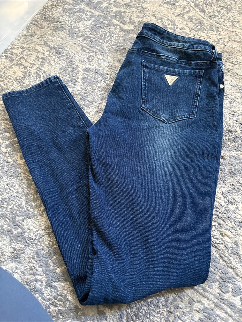 Guess Dark Blue Skinny Jeans with Branded Back Pocket